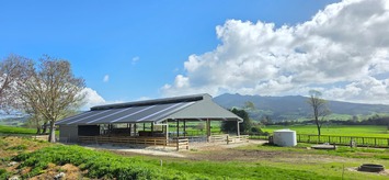 Cloverlea Farms Calving Barn 